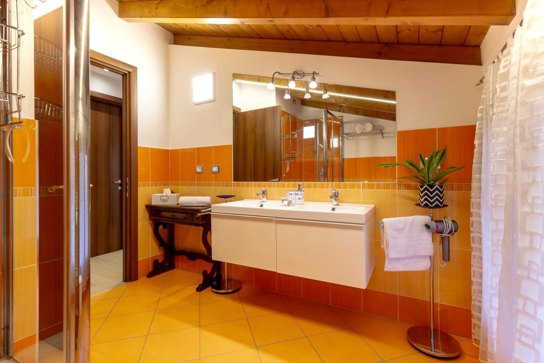 Casacri Apartment Cittiglio Bagian luar foto